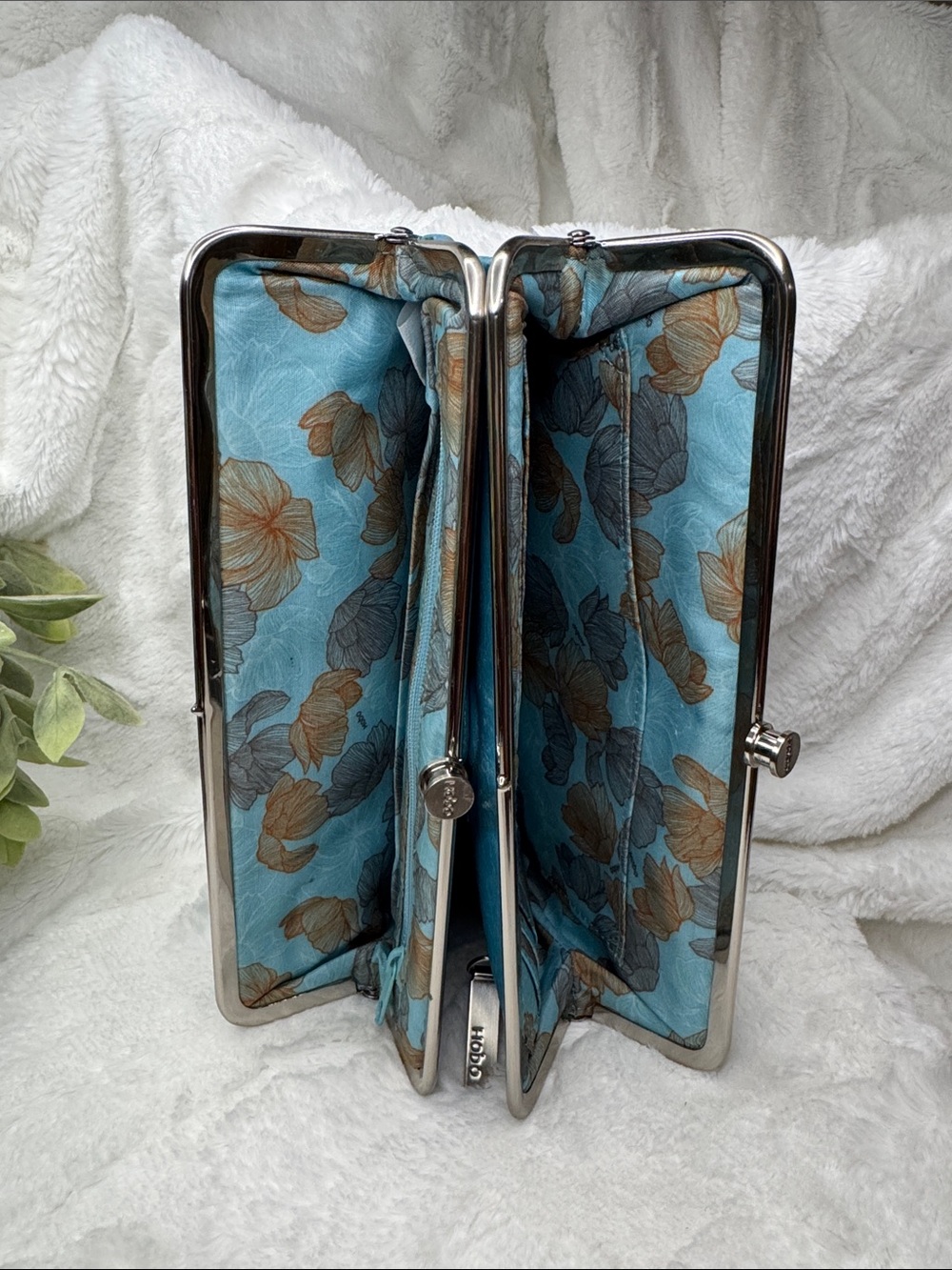 HOBO Teal Leather Frame Clutch - Picture 5 of 8